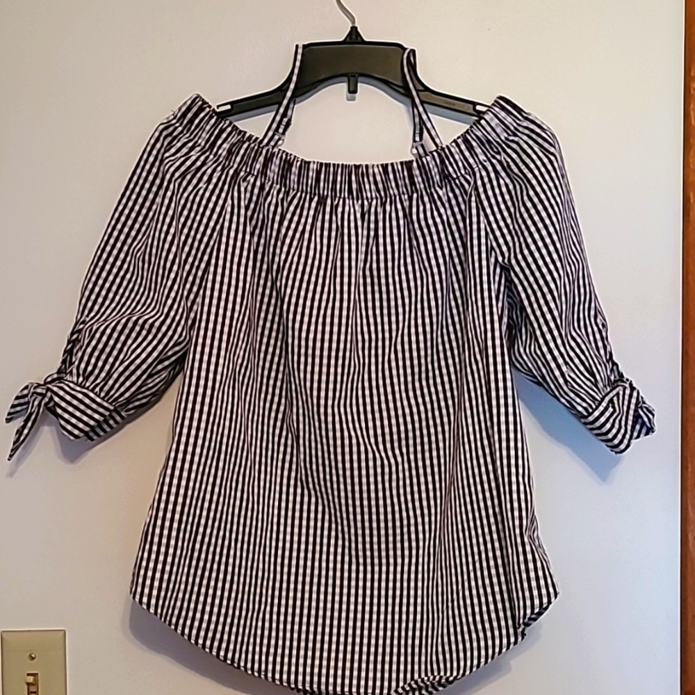 NWT IZ Byer black & white plaid off the shoulder blouse Sz M
